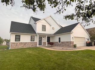 1830 Land Ridge Dr SW, Byron Center, MI 49315