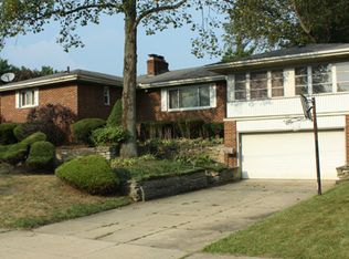 815 Mark Dr, Akron, OH 44313