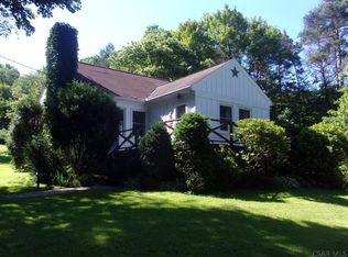 681 Briar Patch Rd, Somerset, PA 15501