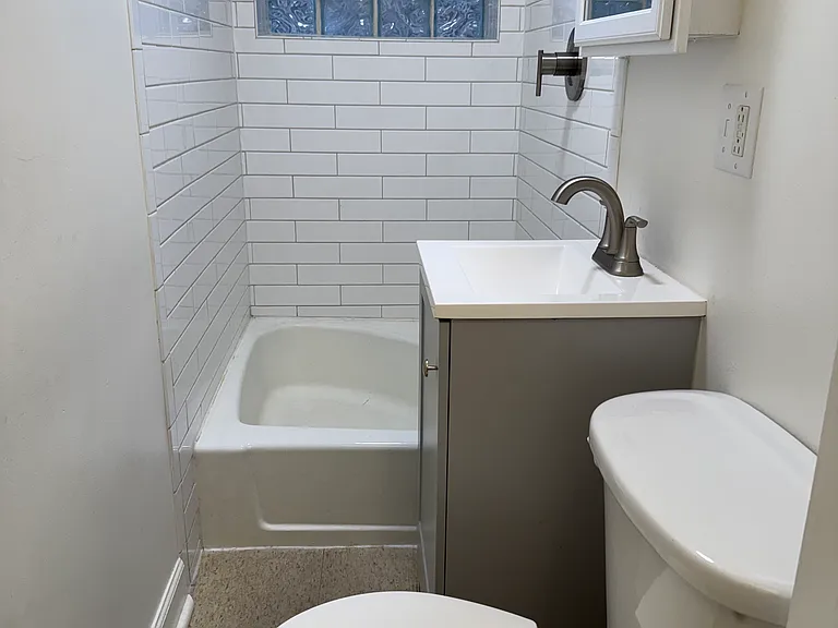 3145 S May St #1F — Photo 13