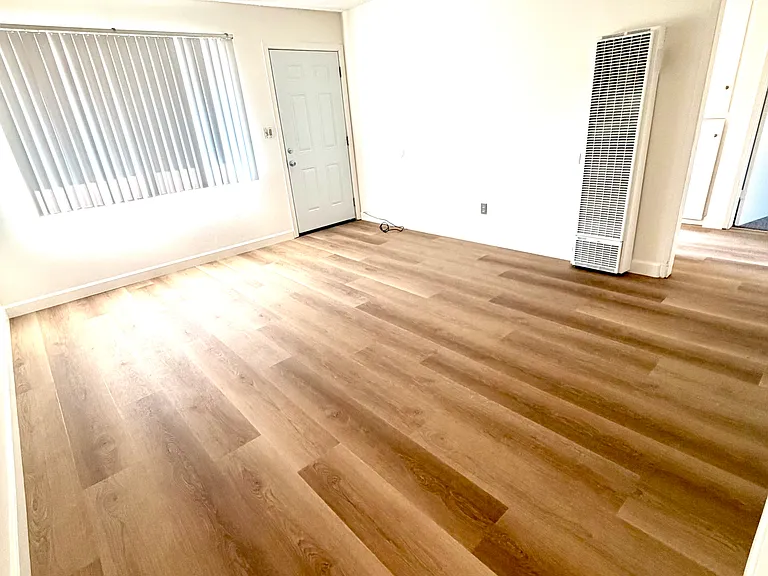 601-5 M Ave #603 — Photo 2