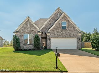8295 Blue Ridge Dr, Southaven, MS 38672