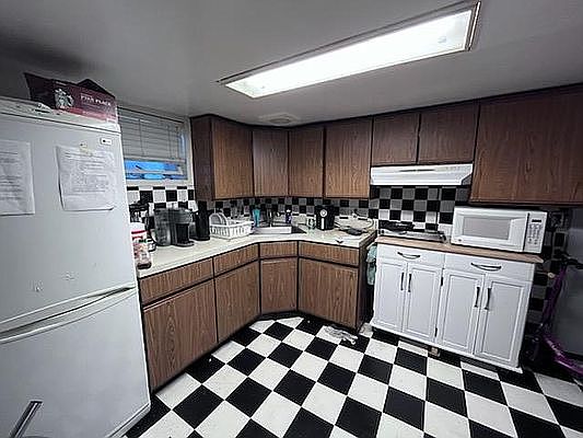 1st image of 319 Bay 10 St #1