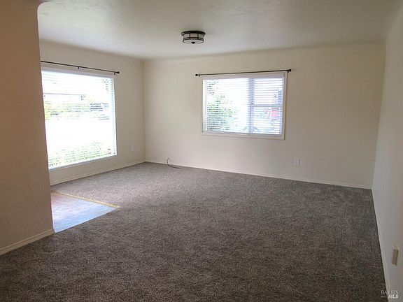 5th image of 328 Dechene Avenue