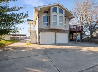 711 N Bridge St, Yorkville, IL 60560