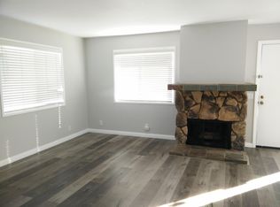 553 Spring Rd APT 40, Moorpark, CA 93021