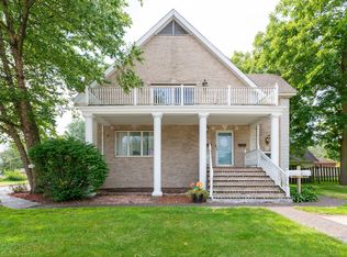 568 Herman St, Crete, IL 60417