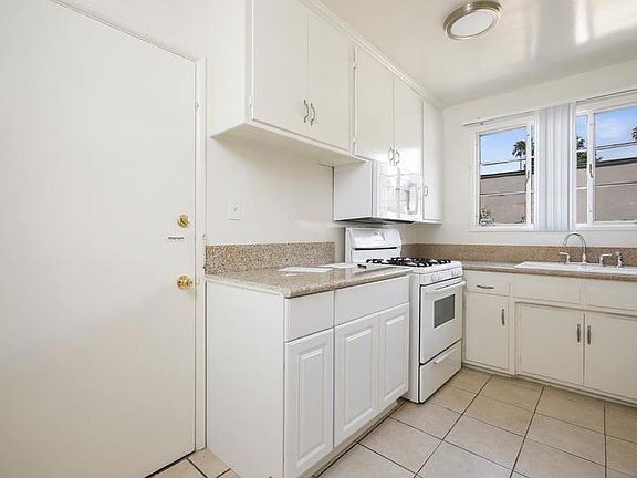 3rd image of 255 E California Blvd APT C