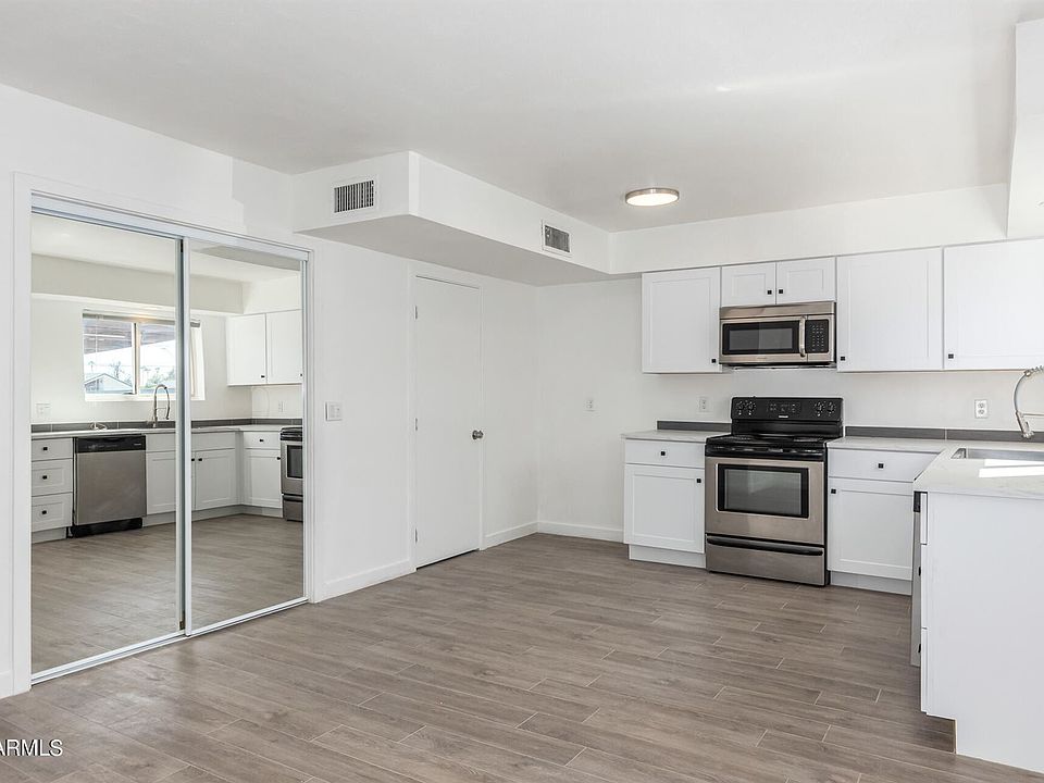 1st image of 2362 W Campbell Ave #2362