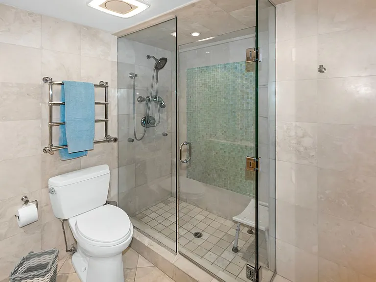 1810 Avenida Del Mundo #1609 — Photo 24