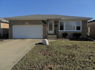 8511 N Overhill Ave, Niles, IL 60714