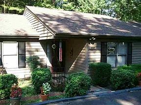 2nd image of 2789 Red Bud Ln #22-B