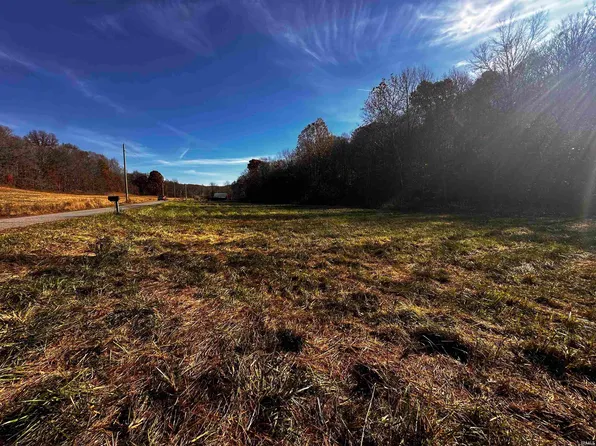 2949 S Happy Hollow Rd, Bloomfield, IN 47424