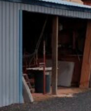 3rd image of 27764 Picnic Creek Rd