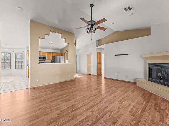 2nd image of 230 Cottonwood Ln