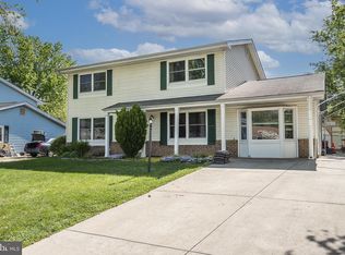 300 S Kennedy Rd, Sterling, VA 20164