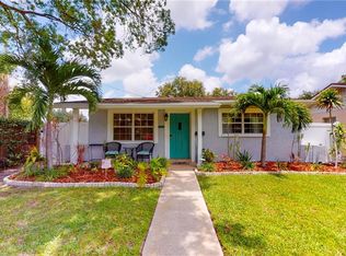 879 45th Ave N, Saint Petersburg, FL 33703