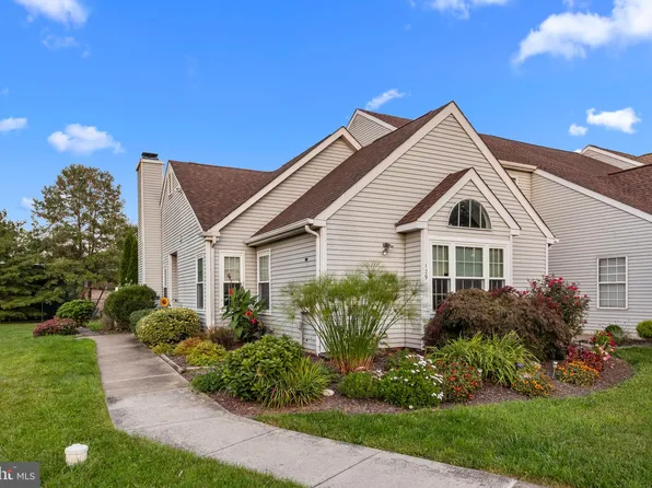 129 Wigton Cir, Perkasie, PA 18944