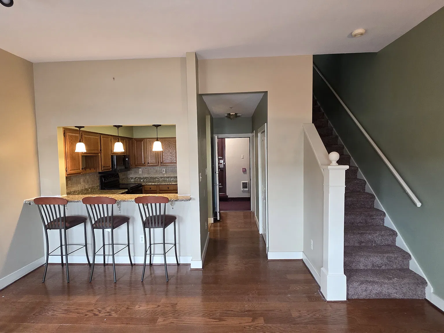 535 Main St — Photo 2