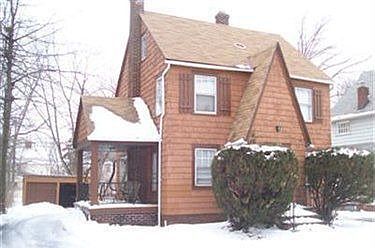 2nd image of 1080 Pembrook Rd