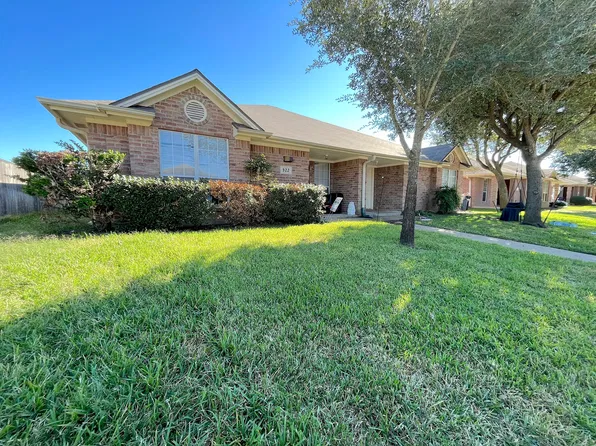 920 Willow Pond St, College Station, TX 77845