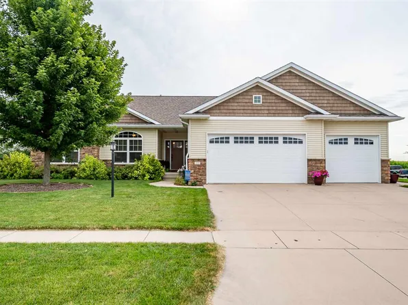 320 Juniper St, North Liberty, IA 52317