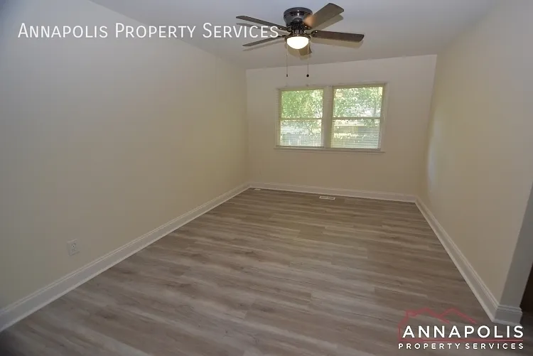 921 Blue Ridge Dr — Photo 4