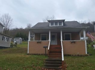 604 Maple Ave, Grafton, WV 26354
