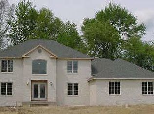 2097 Isabelle Dr, Girard, OH