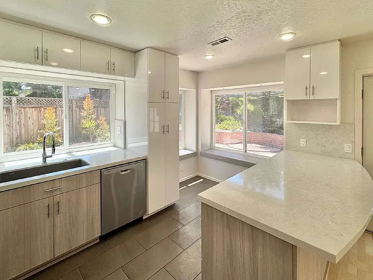 12587 Montellano Ter — Photo 8