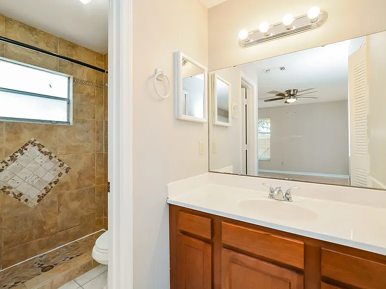 9324 Pavillion Dr — Photo 10
