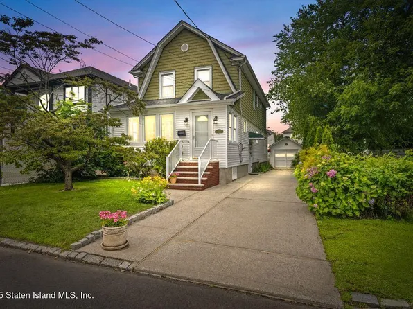 43 Barton Ave, Staten Island, NY 10306