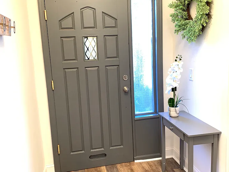 2428 Cambreleng Ave — Photo 20