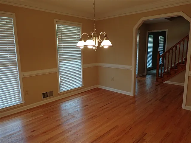 48 Cambridge Ct — Photo 4