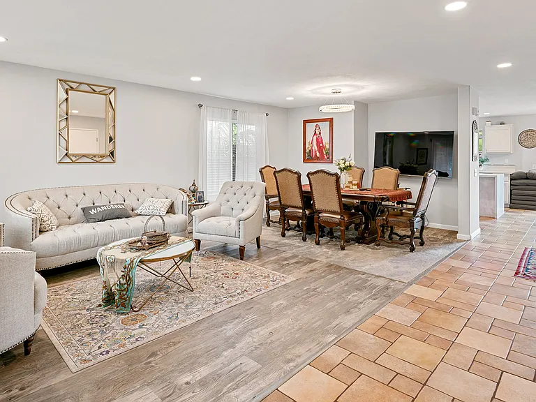 2596 Cedar Grove Ct — Photo 4