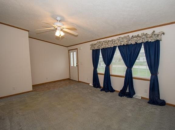 3rd image of 29890 Newcastle Dr