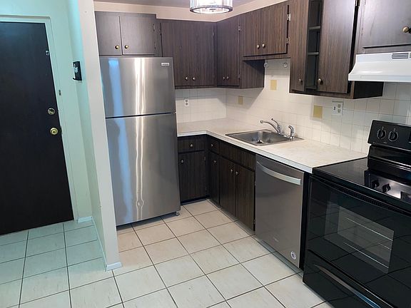 2nd image of 47 South St APT 1