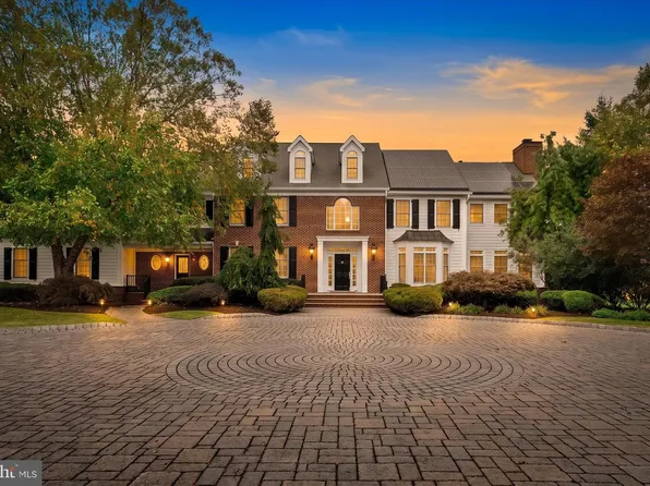 8 Benson Ln, Skillman, NJ 08558