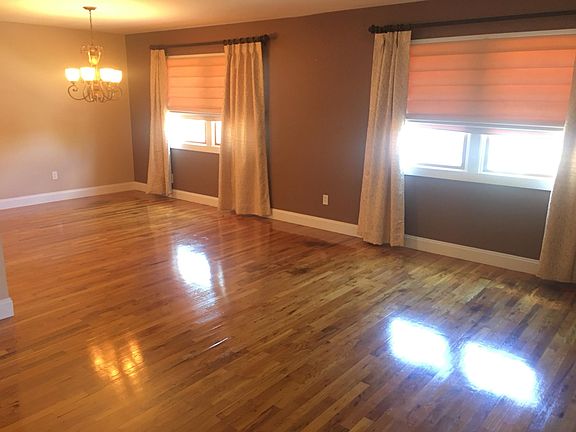 5th image of 317 Doane Ave