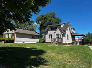 25134 Pinehurst St, Roseville, MI 48066