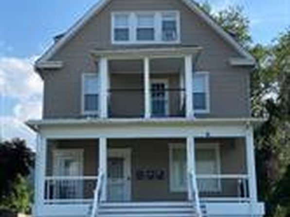3411 Fairview Ave