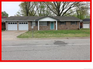 1716 S Madison Blvd, Bartlesville, OK 74006