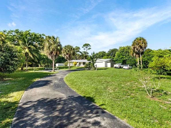 5200 Club Road, Haverhill, FL 33415