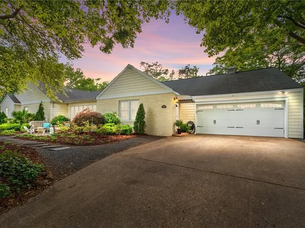 307 55th St, Virginia Beach, VA 23451