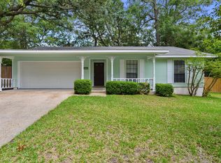 1404 Diller Rd, Ocean Springs, MS 39564