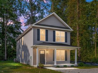 127 Stratford Dr, Colonial Beach, VA 22443