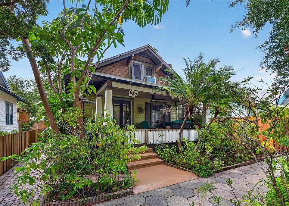 1st image of 652 8TH AVENUE N