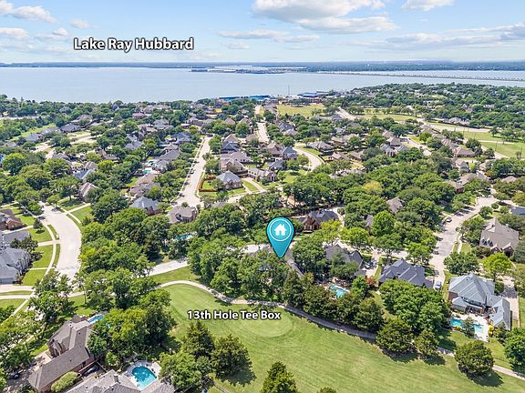 3rd image of 2404 Racheal Dr