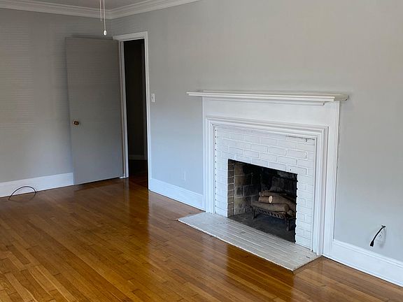 2nd image of 116 E Cranford Ave