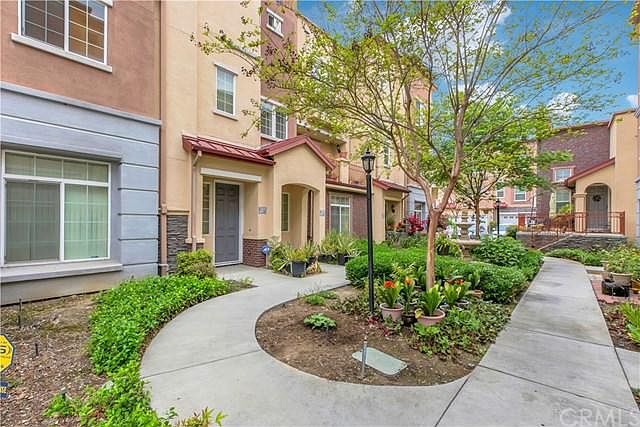 1st image of 13643 Foster Ave Unit 4